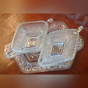 Elegant Clear Glass Cream And Sugar Set